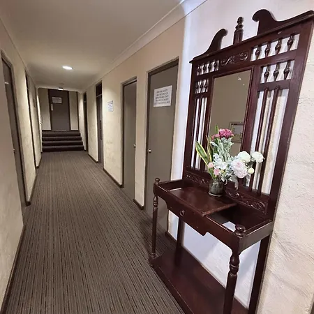 Prince Of Wales Hotel, Bunbury Exterior photo